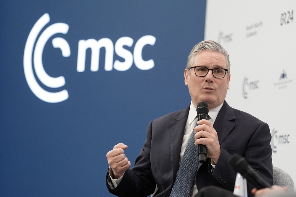 Thủ tướng Anh đề xuất mở rộng quyền kiểm soát Internet để bảo vệ trẻ em