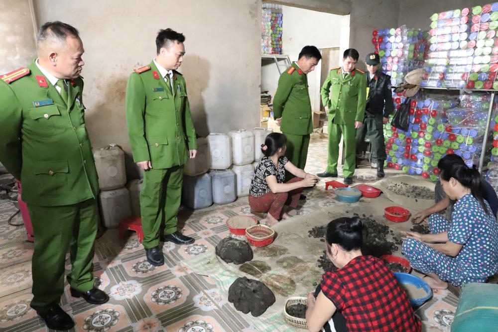 triet pha duong day san xuat thuoc dong y tang can gia hinh anh 3