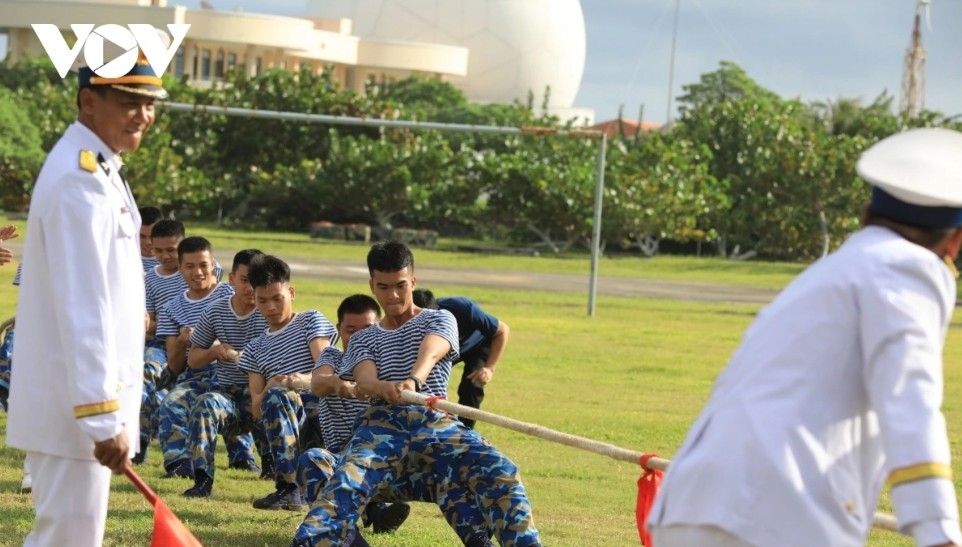 bringing early spring to truong sa picture 14