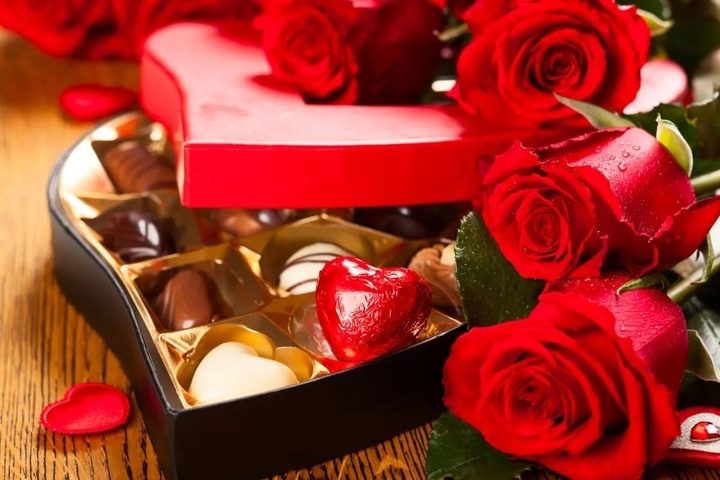 valentine 14 2 nam tang qua nu hay nu tang nam hinh anh 2