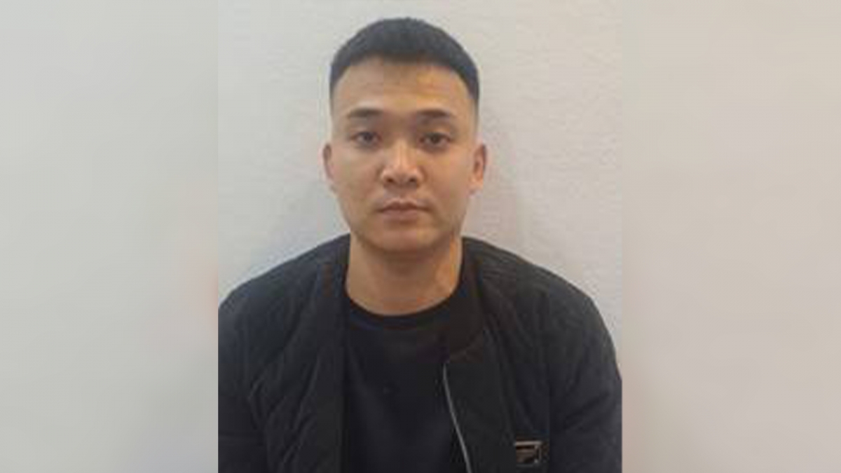 Vận động thành công đối tượng truy nã Nguyễn Văn Sơn ra đầu thú