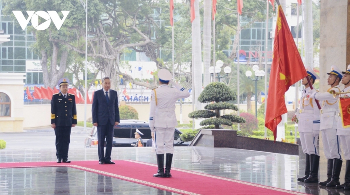 party general secretary attends navy s third people s armed forces hero ceremony picture 1