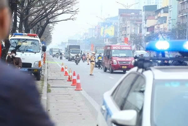 ha noi siet chat quan ly van tai hanh khach dip can tet hinh anh 1