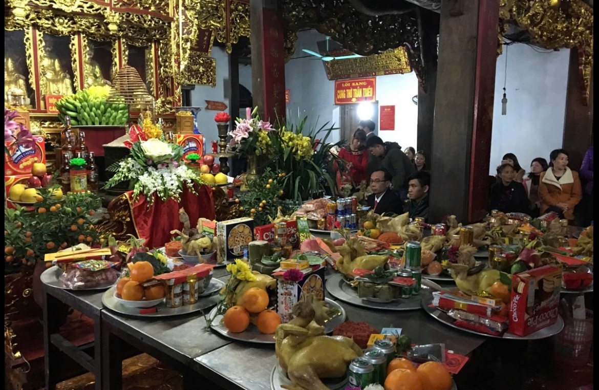 tet phu day - sac xuan trong tin nguong tho mau hinh anh 1