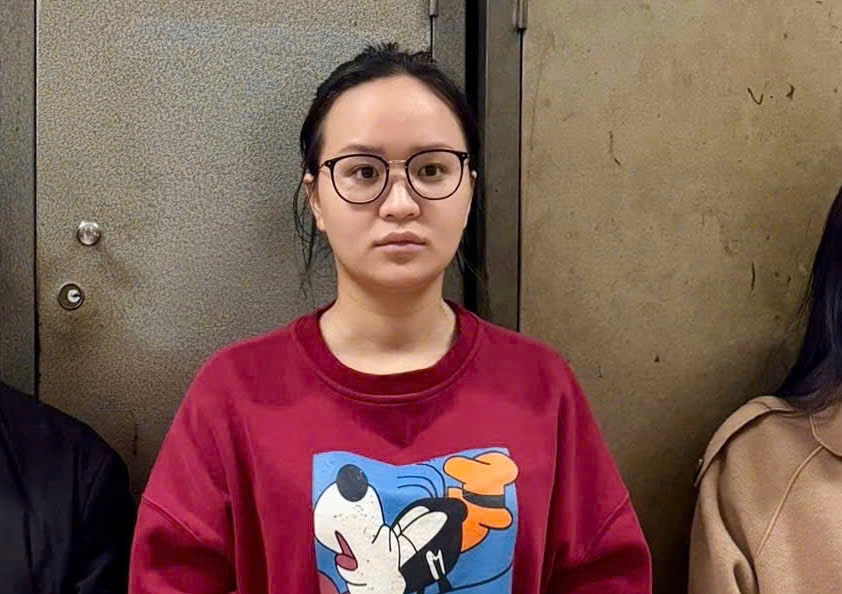 A khoi sac dep bi tam giu vi moi gioi mua, ban dam hinh anh 1