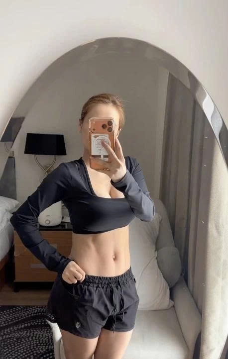 sao viet 8 2 gia dinh khanh thi - phan hien nhi nhanh chup anh tet hinh anh 6