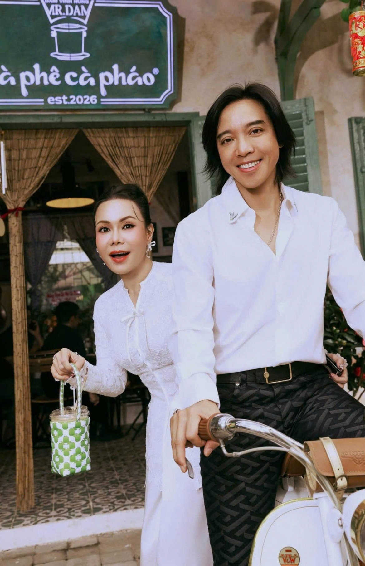 sao viet 8 2 gia dinh khanh thi - phan hien nhi nhanh chup anh tet hinh anh 3