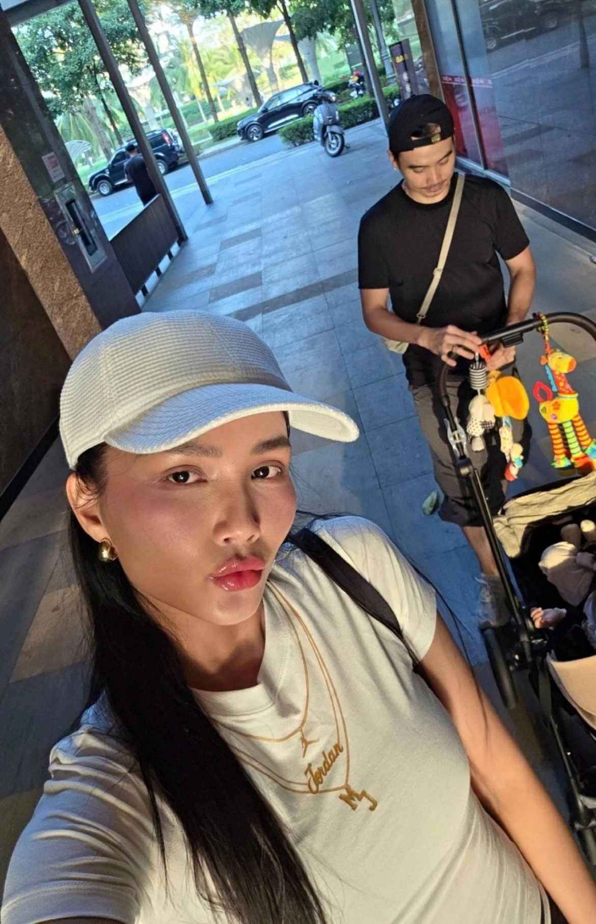 sao viet 10 2 kim tuyen khoe nhan sac tre trung o tuoi 39 hinh anh 5