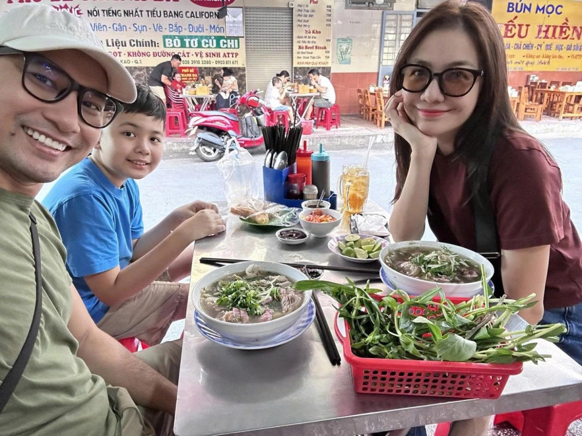 sao viet 11 2 vo chong ho quang hieu mung con trai tron 1 tuoi hinh anh 4