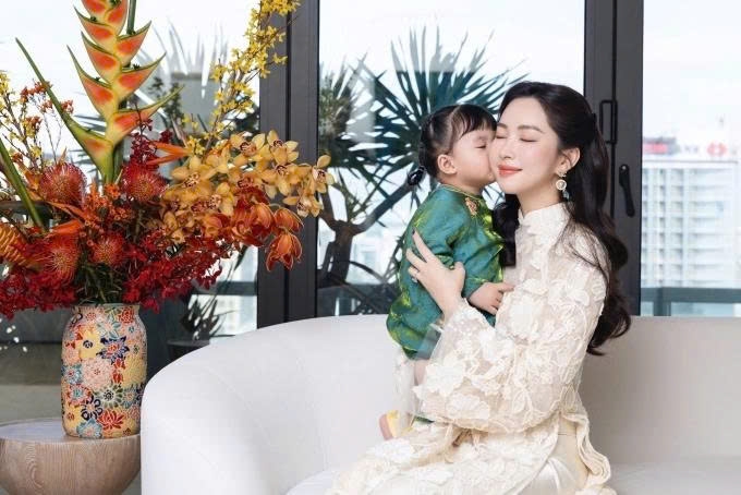 sao viet 20 2 son tung m-tp va mono cung nhau du xuan hinh anh 5