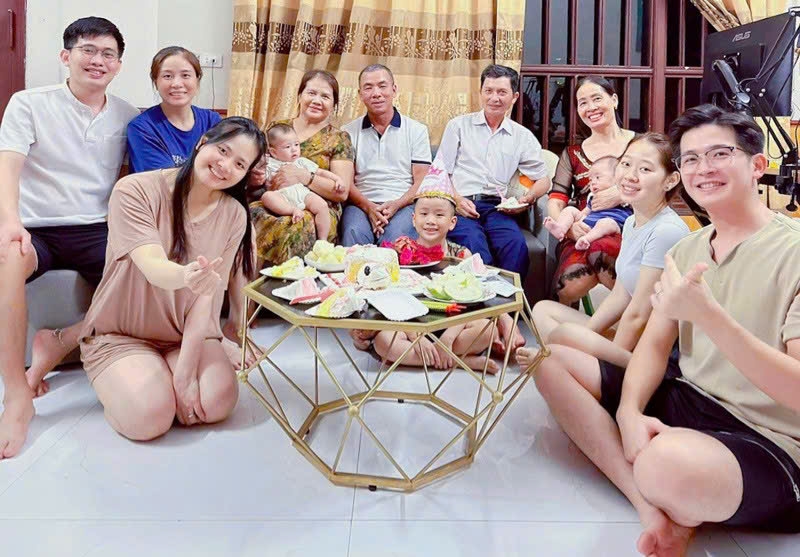 anh em ruot cuoi hai chi em ruot o bac ninh, chung song hoa thuan mot nha hinh anh 5