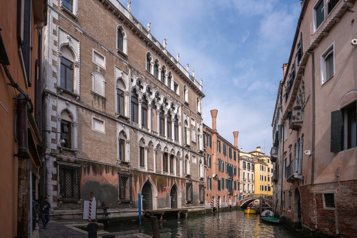 cung dien the ky 15 o venice tro thanh khong gian trien lam nghe thuat viet nam hinh anh 1