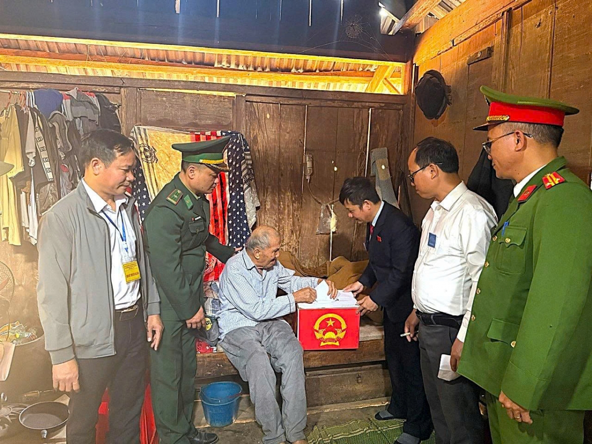 toan canh ngay bau cu 15 3 nhung hinh anh xuc dong tu khap moi mien hinh anh 22