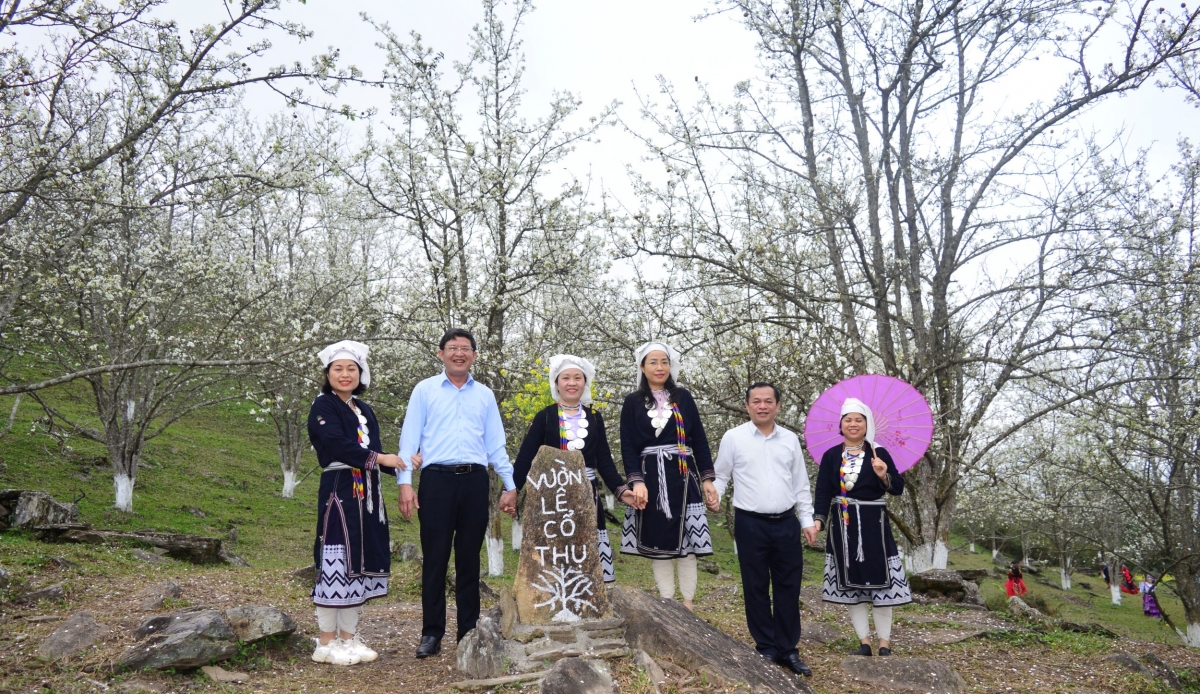 tuyen quang kien tao he san pham du lich tu ban sac van hoa va tai nguyen ban dia hinh anh 1