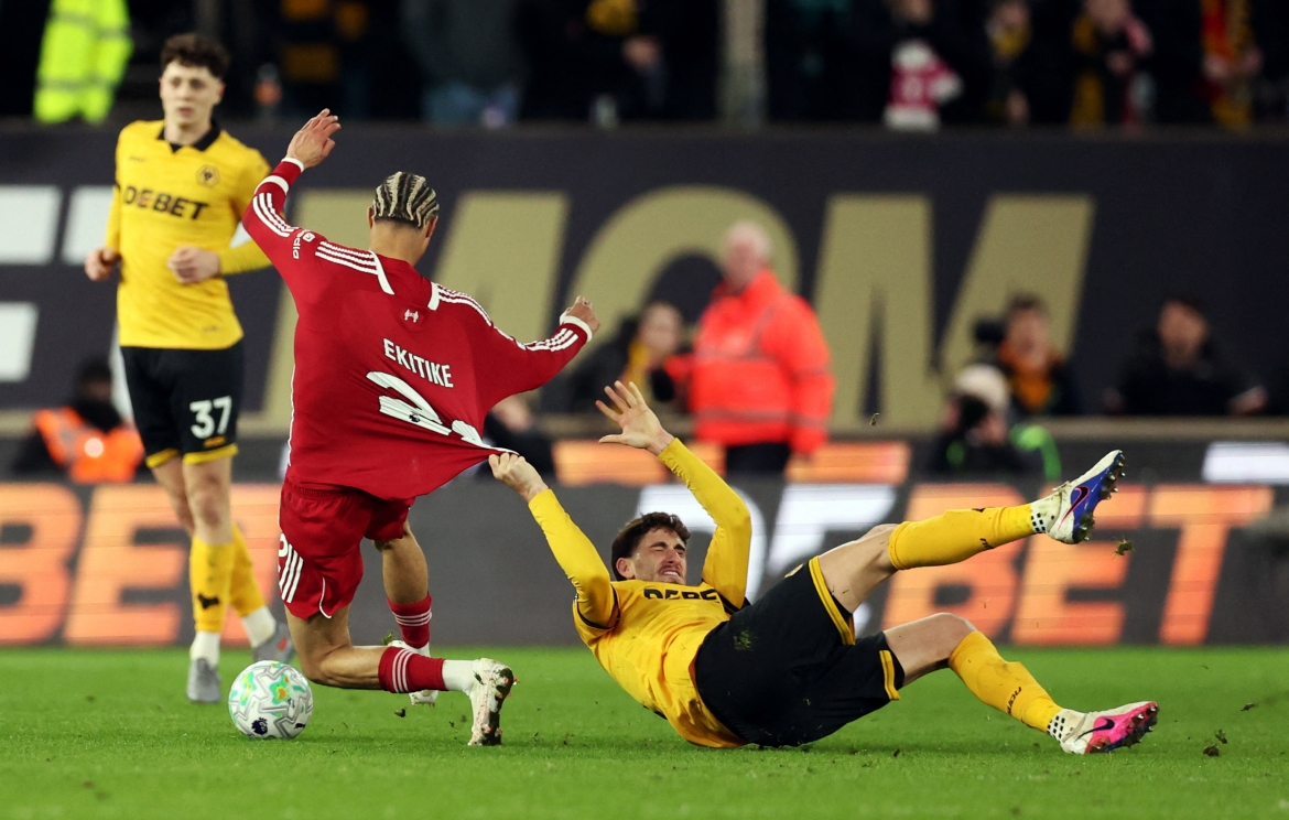 ket qua vong 29 ngoai hang anh 2025 2026 liverpool thua soc wolves hinh anh 1