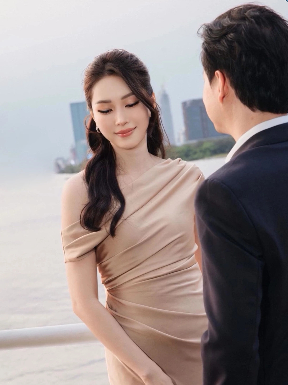 sao viet 27 3 hoa minzy lot top 10 guong mat tre viet nam tieu bieu 2025 hinh anh 8