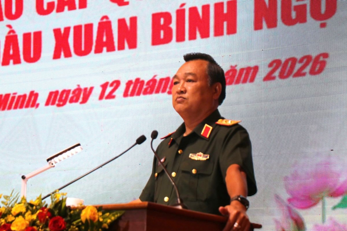gan 1.200 can bo cao cap quan doi nghi huu du hop mat dau xuan tai quan khu 7 hinh anh 2