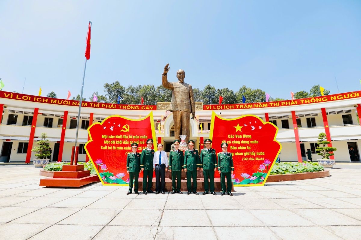 truong thieu sinh quan mien nam dac biet quan tam tre mo coi do covid-19 hinh anh 6