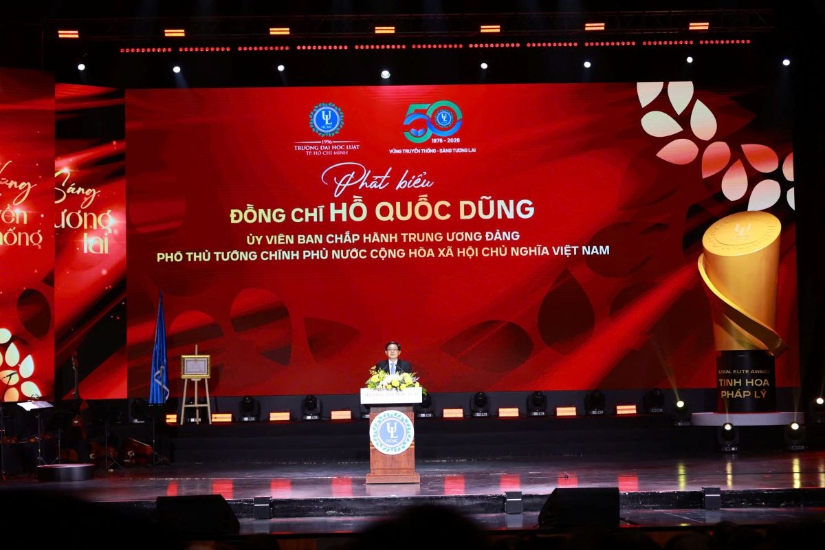 truong Dai hoc luat tp.hcm ky niem 50 nam truyen thong hinh anh 3