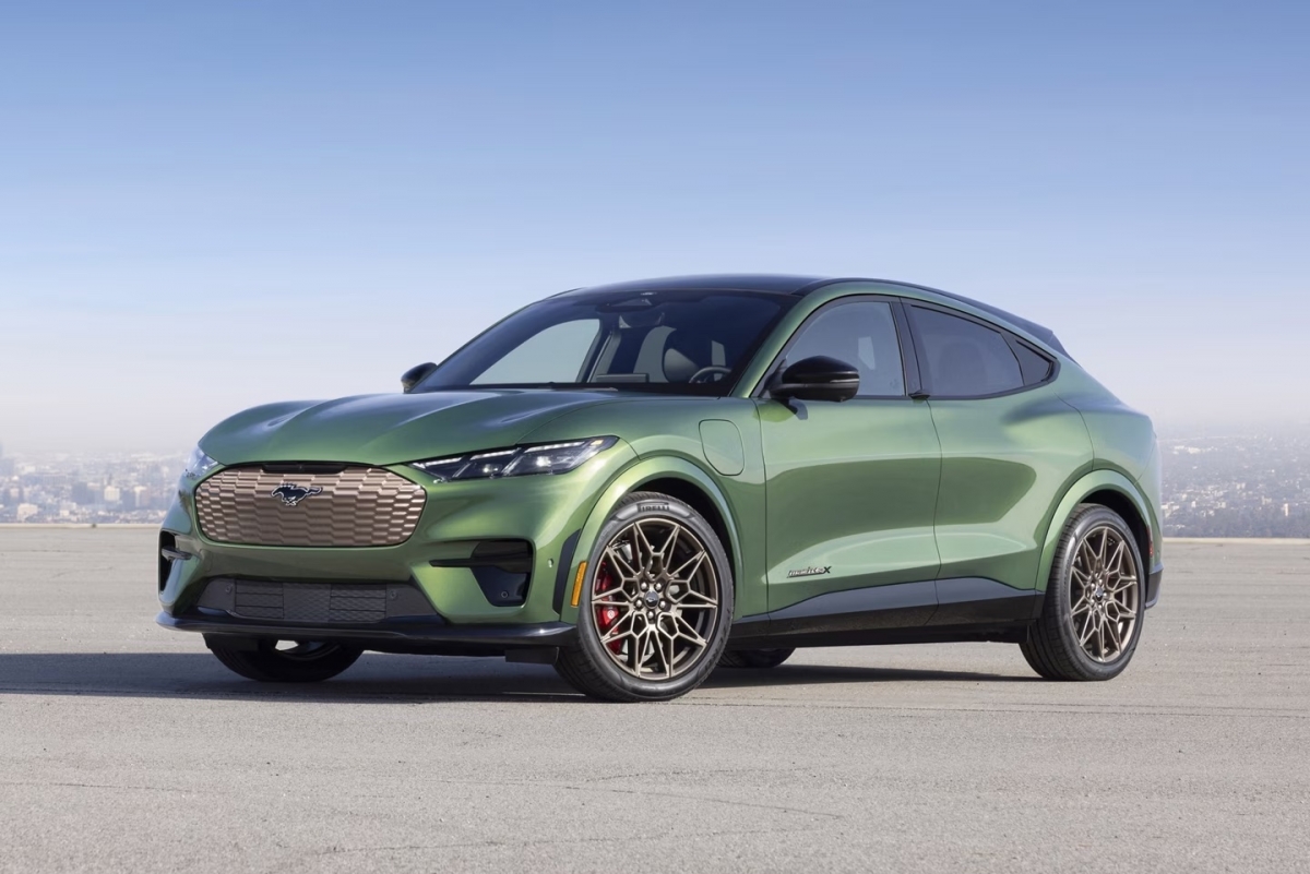 Top 10 mẫu xe bán chậm nhất tháng 2/2026: Ford Mustang Mach-E chỉ bán được 1 xe