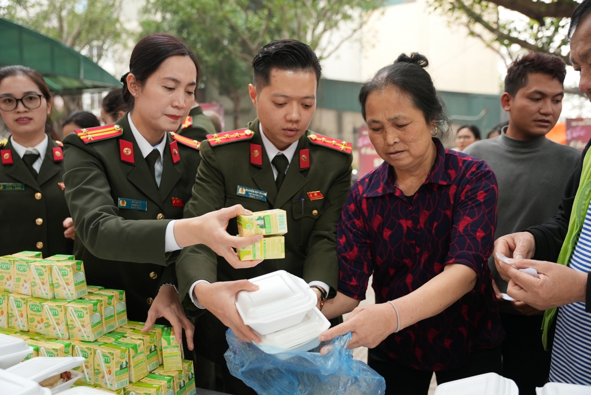 15 năm gắn bó công tác đoàn: Ngọn lửa nhiệt huyết của cán bộ công an tiêu biểu
