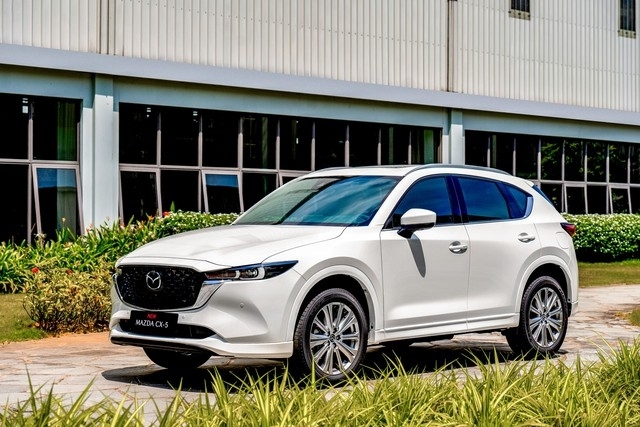 Top 10 mẫu xe xăng dầu bán chạy nhất tháng 2/2026: Mazda CX-5 dẫn đầu