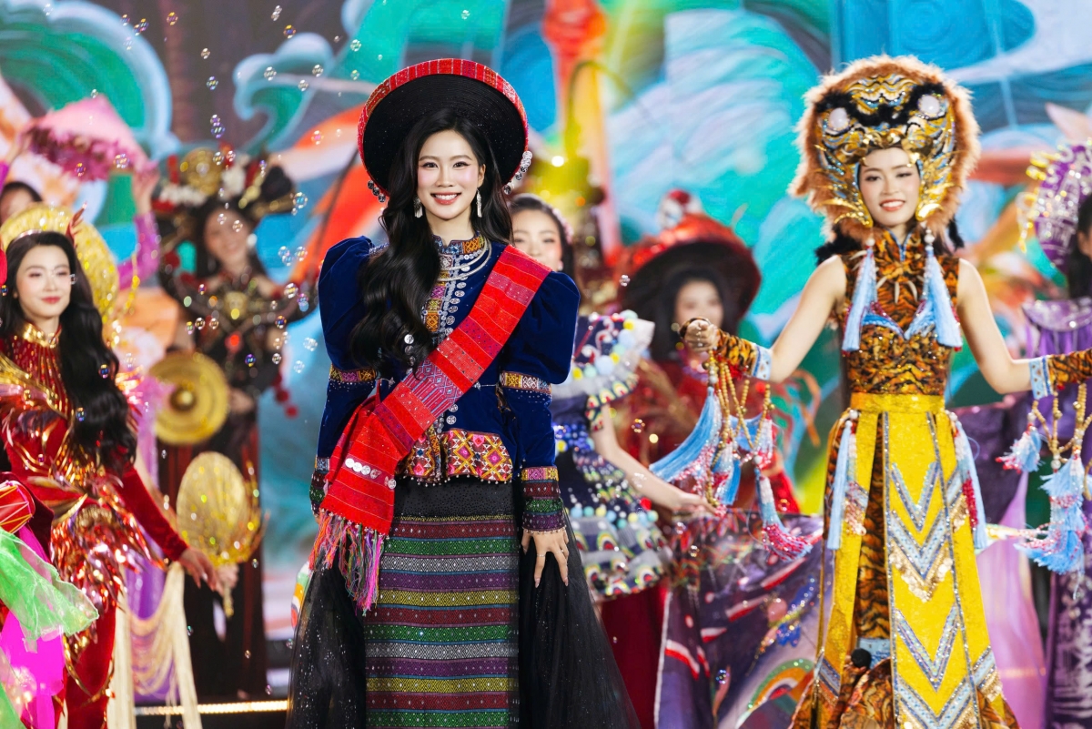 chung khao miss world vietnam 2025 lo dien loat guong mat sang gia hinh anh 6