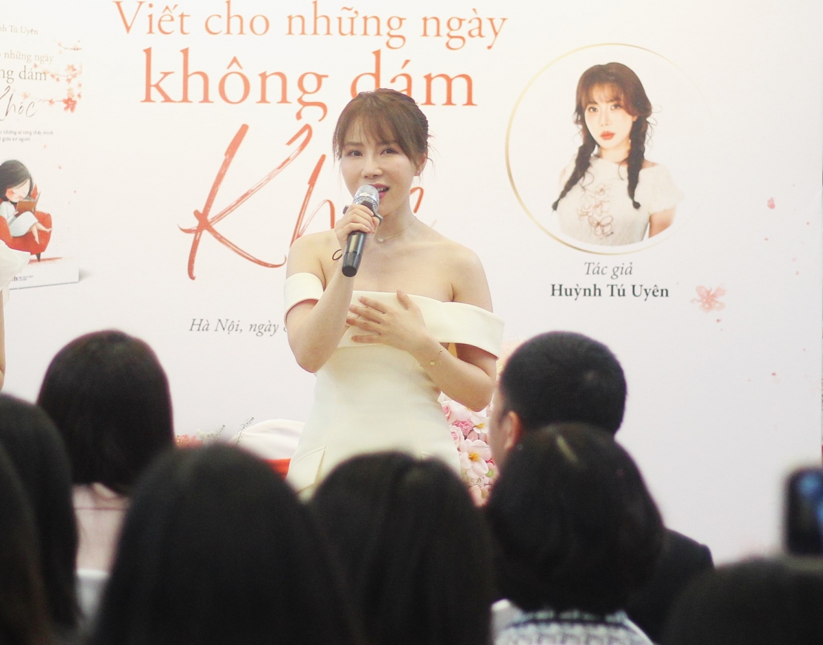  viet cho nhung ngay khong dam khoc - cuon sach dong cam voi nguoi tre xa que hinh anh 2