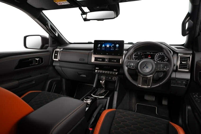 mitsubishi triton championship edition trinh lang ky niem chien thang axcr hinh anh 2