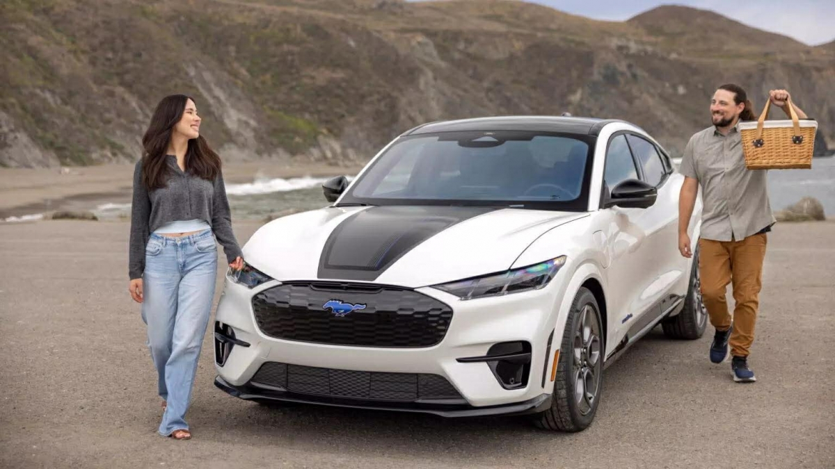 doanh so xe dien toan cau chung lai nam 2026, tin hieu canh bao cho nganh o to hinh anh 2