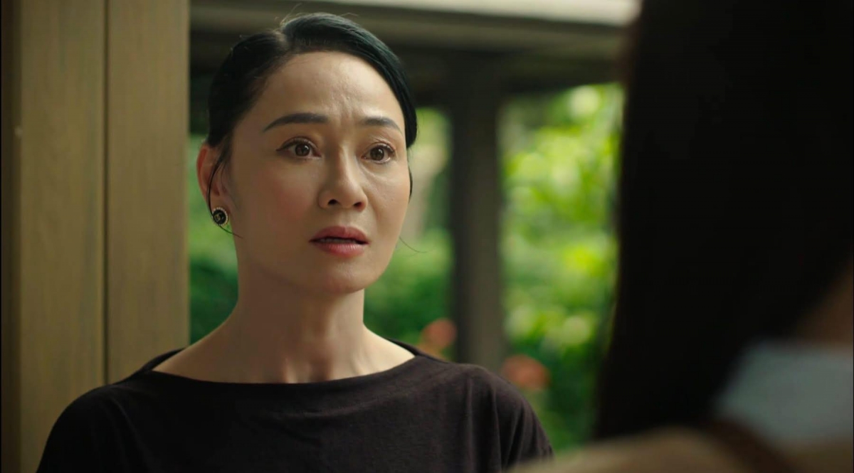 quach thu phuong cang ve sau, ba dung cang cuc doan va khien khan gia ghet hon hinh anh 1