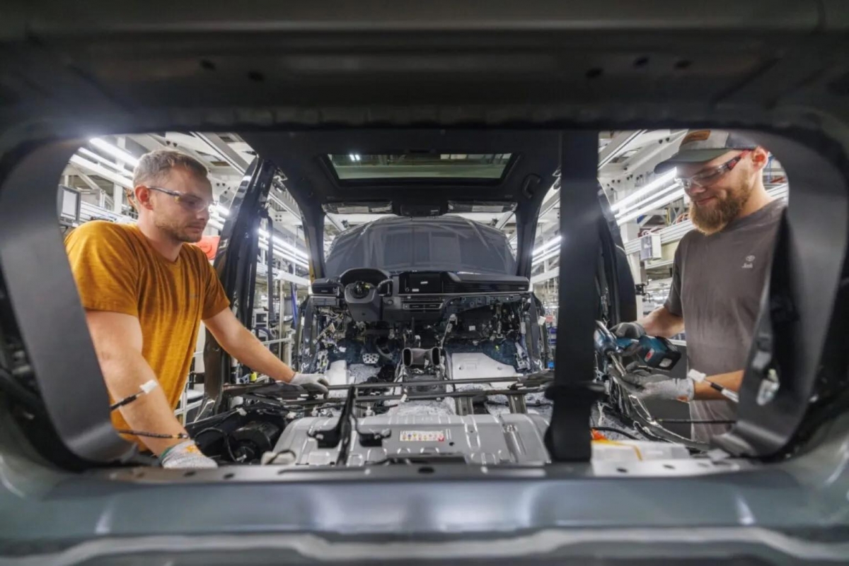 toyota chi 1 ty usd mo rong nha may de tang toc xe dien va hybrid hinh anh 1