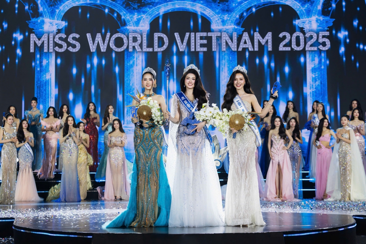 hoc van cua tan hoa hau va hai A hau miss world vietnam 2025 hinh anh 2