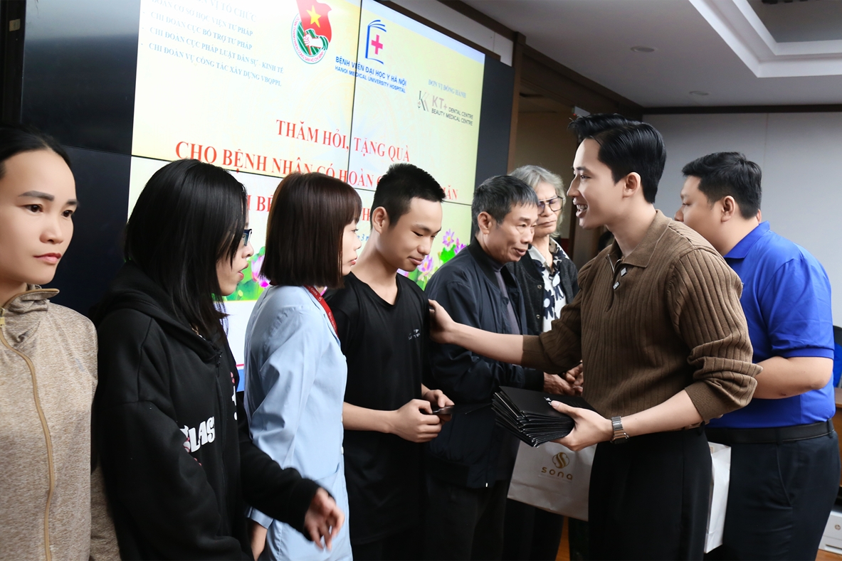 kt dental va dau an cua su tu te trong hanh trinh se chia cong dong hinh anh 2