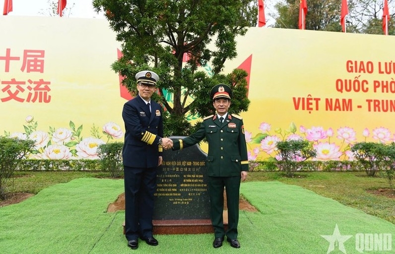 chinese defence minister arrives in vietnam for border exchange activities picture 1