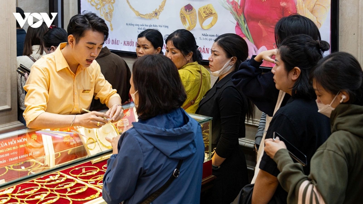 gold slides to two-month low, peak buyers hit hard picture 1