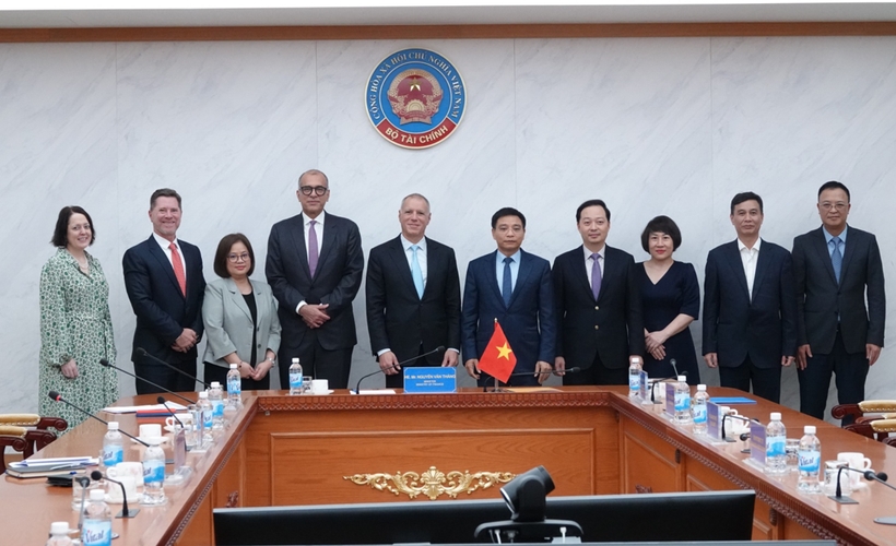 vietnam, hsbc accelerate push for credit upgrade and global capital inflows picture 1