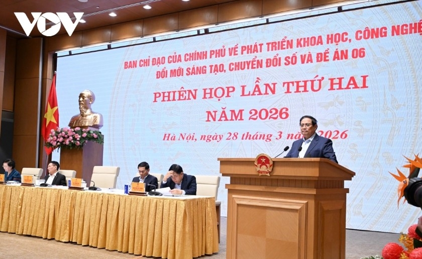 pm chinh proposes formation of government working group on strategic technologies picture 1