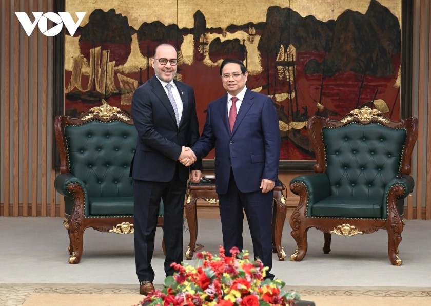 qatar asked to expand energy cooperation with vietnam picture 1