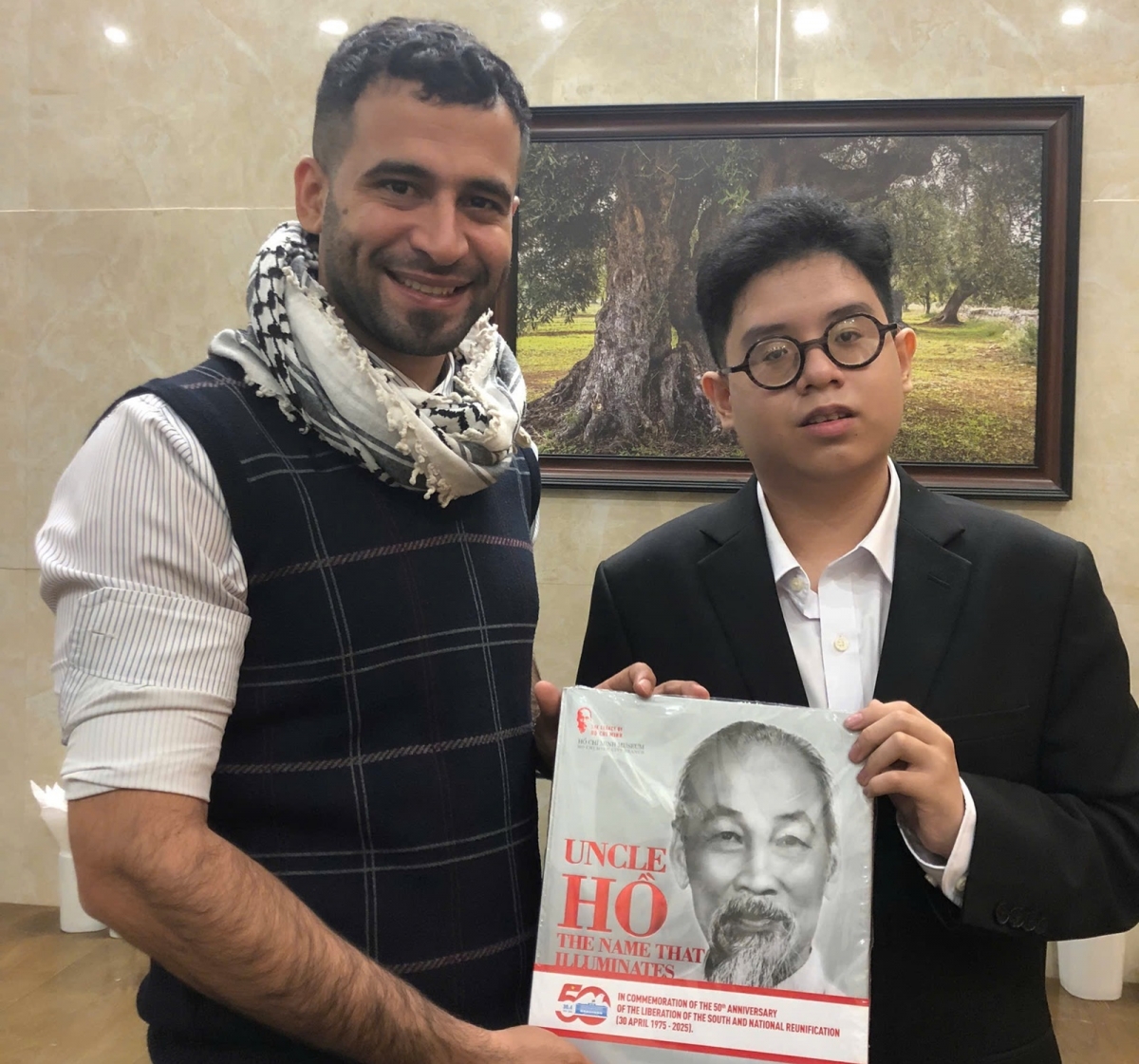 nam sinh lop 9 cua viet nam duoc tong thong timor-leste moi tham va dien thuyet hinh anh 3