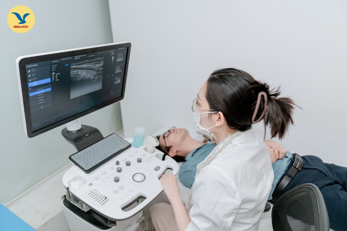 tiem chung tai medlatec nhan ngay uu dai mien phi sieu am hinh anh 3