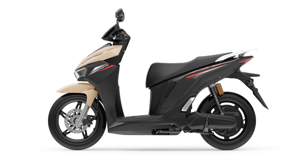 “Tân binh” xe máy điện thể thao khuấy đảo thị trường với loạt ưu đãi chưa từng có