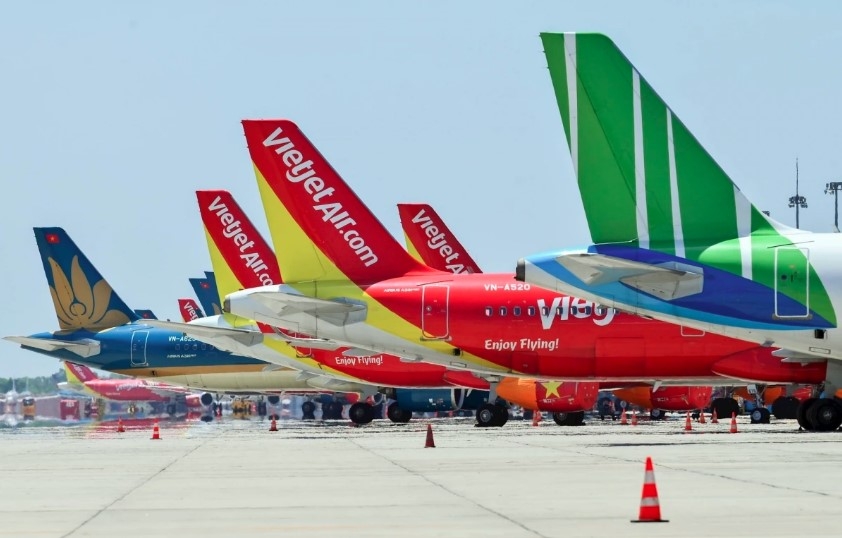 vietnamese airlines weigh fuel surcharges on international routes picture 1