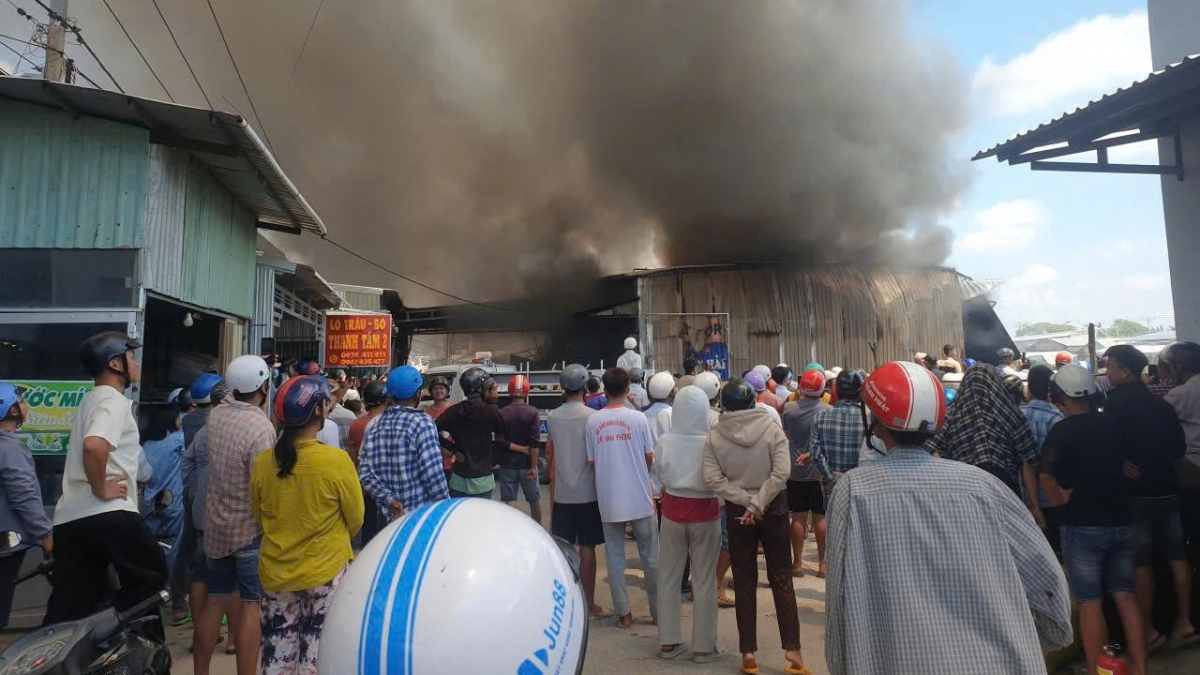 Cháy lớn ở An Giang, nhiều tài sản bị thiêu rụi
