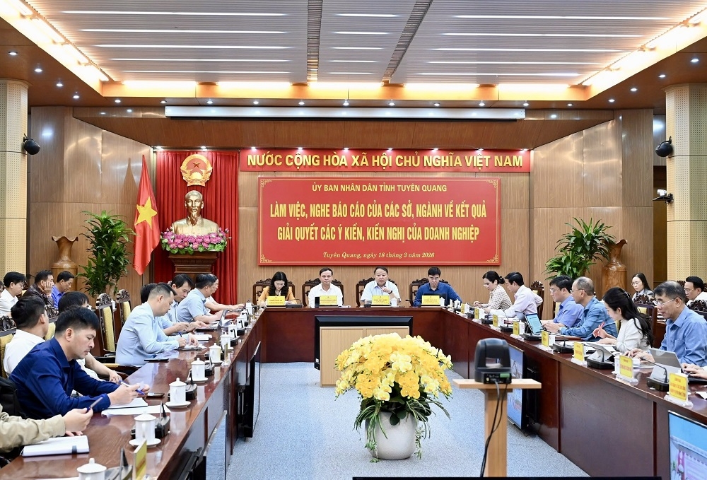 tuyen quang tap trung thao go vuong mac, dong hanh de doanh nghiep phat trien hinh anh 1