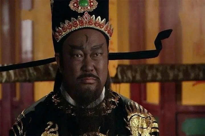 vi sao mat bao cong den si, con mat quan cong do nhu gac hinh anh 2