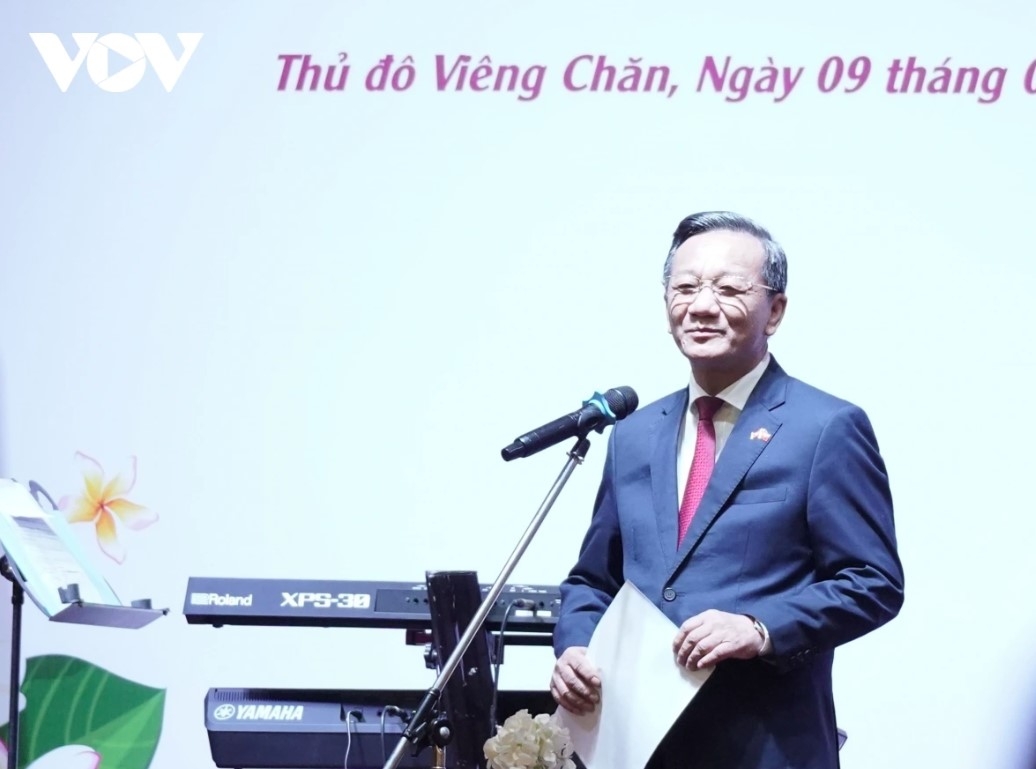 new club in laos promotes vietnam s ao dai heritage picture 2