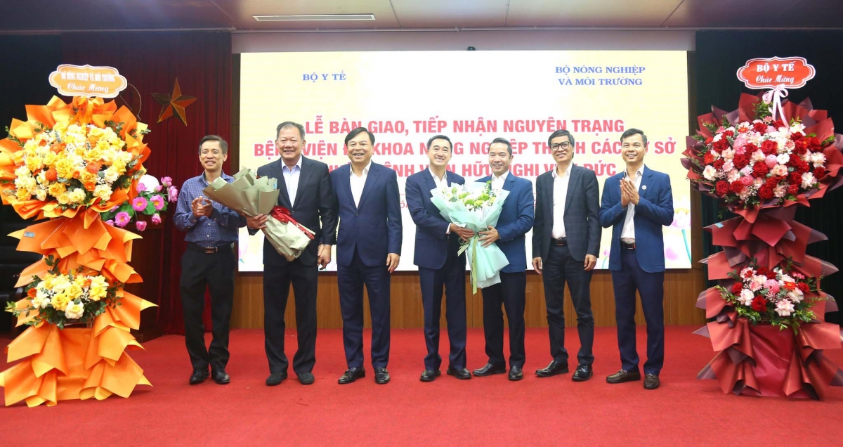 chuyen benh vien Da khoa nong nghiep ve benh vien huu nghi viet Duc hinh anh 5