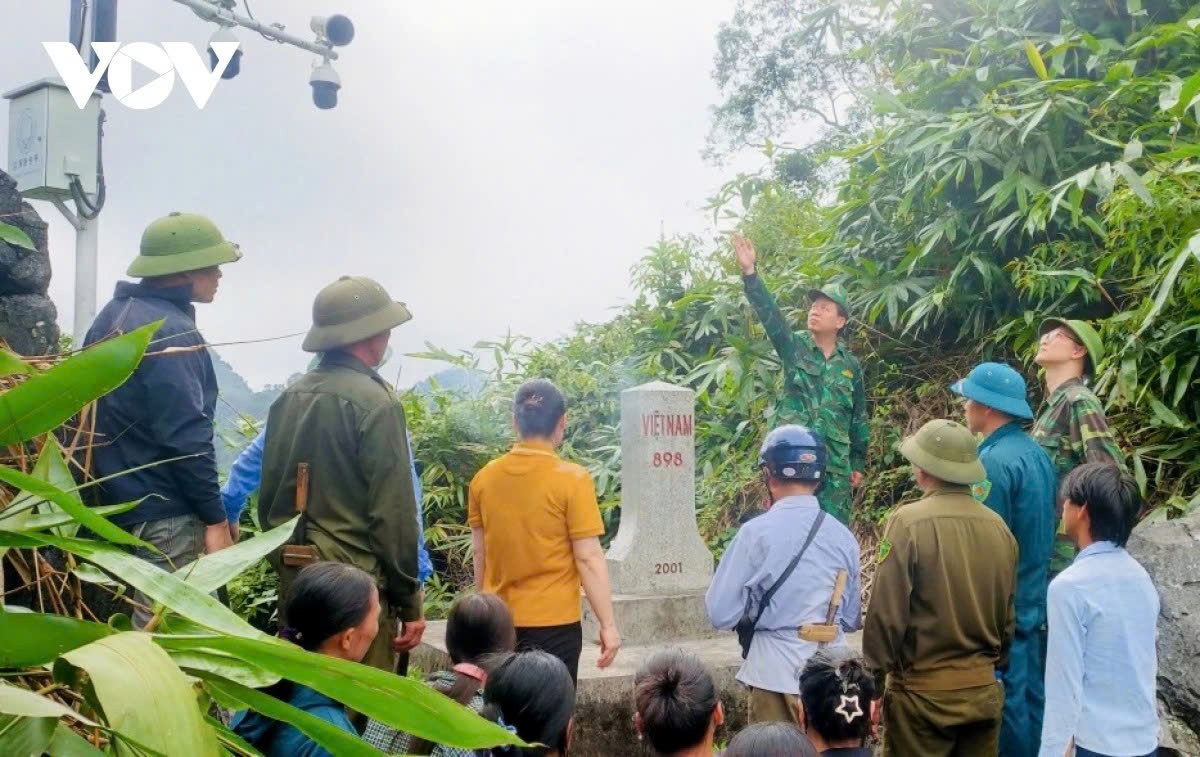 border guards stand firm in sovereignty and community service picture 2