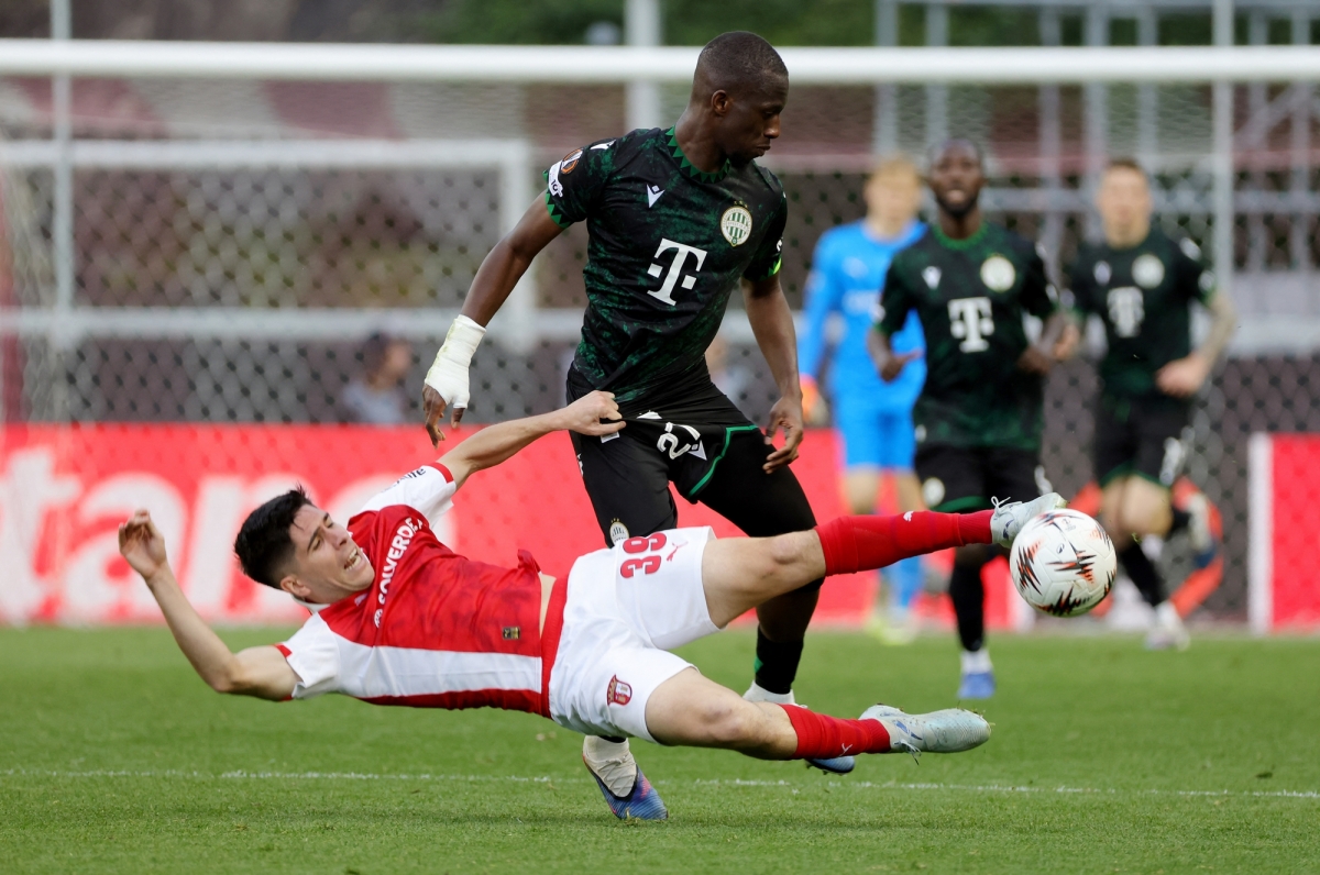 xac dinh doi dau tien vao tu ket cup c2 chau Au sau tran dau o khung gio dac biet hinh anh 2